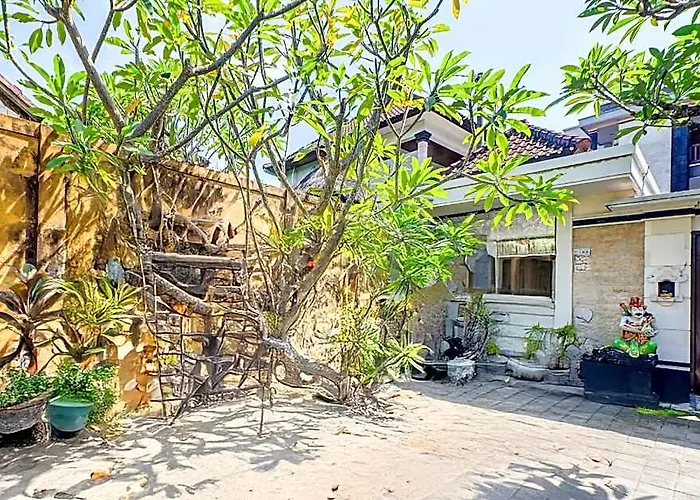 Collection O Bali Near Kedonganan Beach Formerly New Asta Graha Homestay 3* Kuta (Bali)